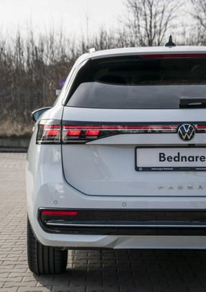 Volkswagen Passat cena 221300 przebieg: 5, rok produkcji 2024 z Elbląg małe 596